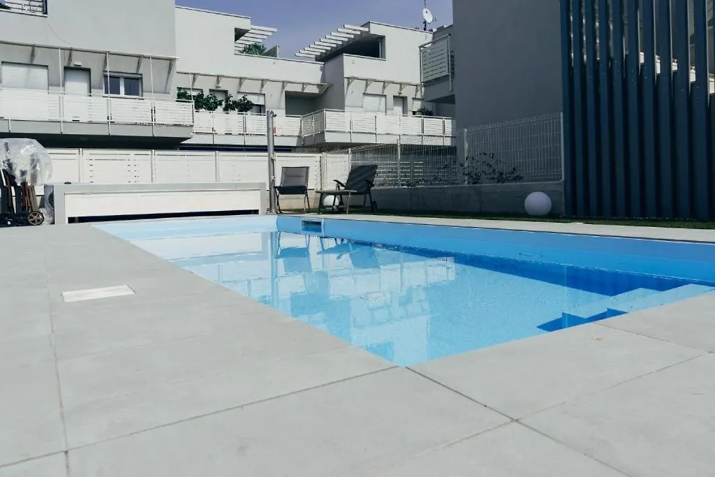 The Terrace On The Lake - Apartment With Pool Peschiera del Garda Italy
