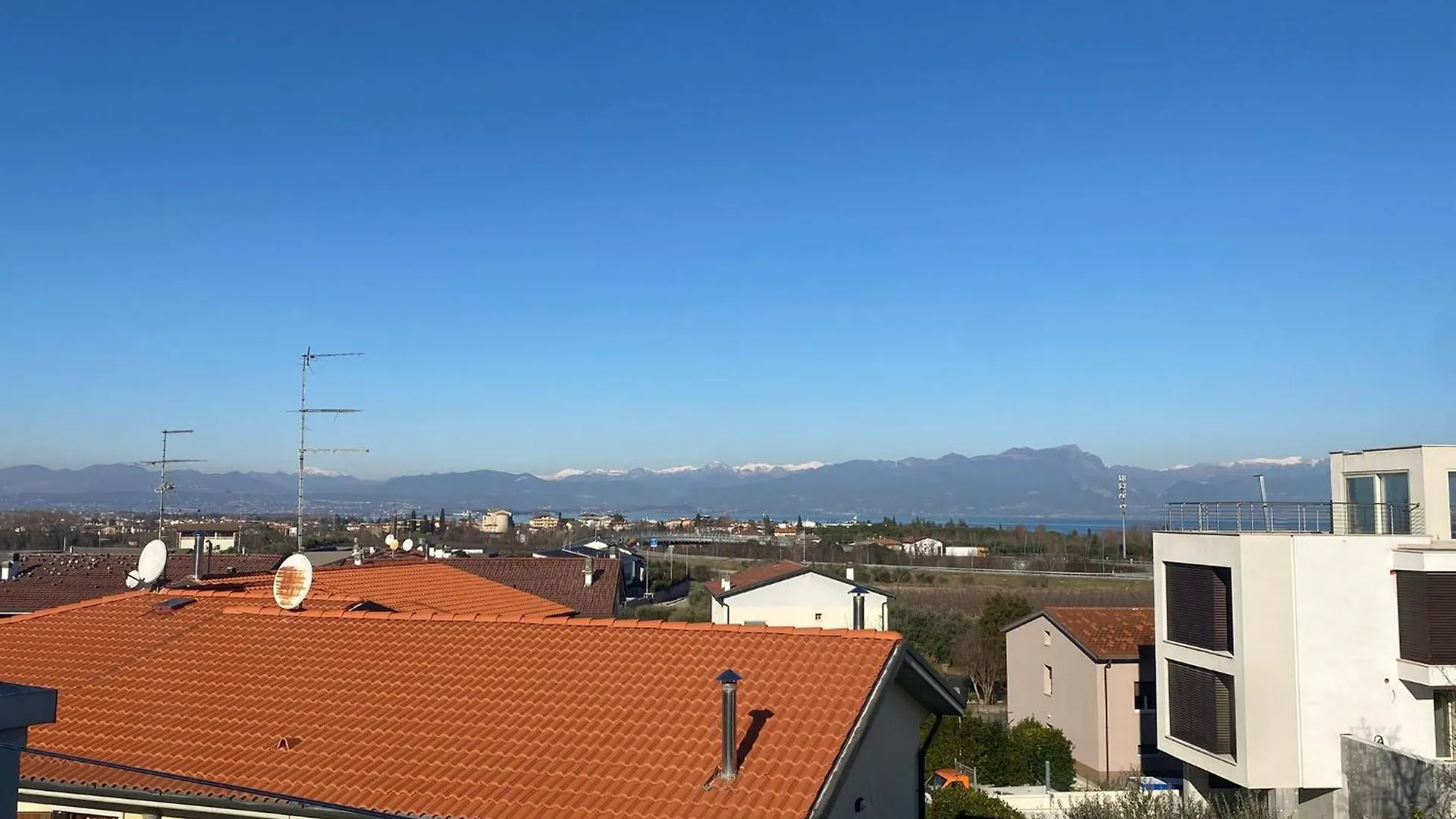 The Terrace On The Lake - Apartment With Pool Peschiera del Garda Italy