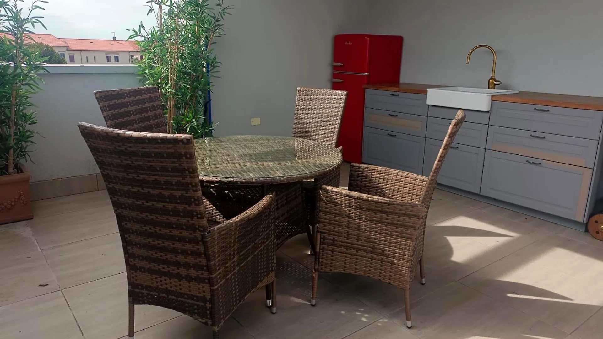 The Terrace On The Lake - Apartment With Pool Peschiera del Garda
