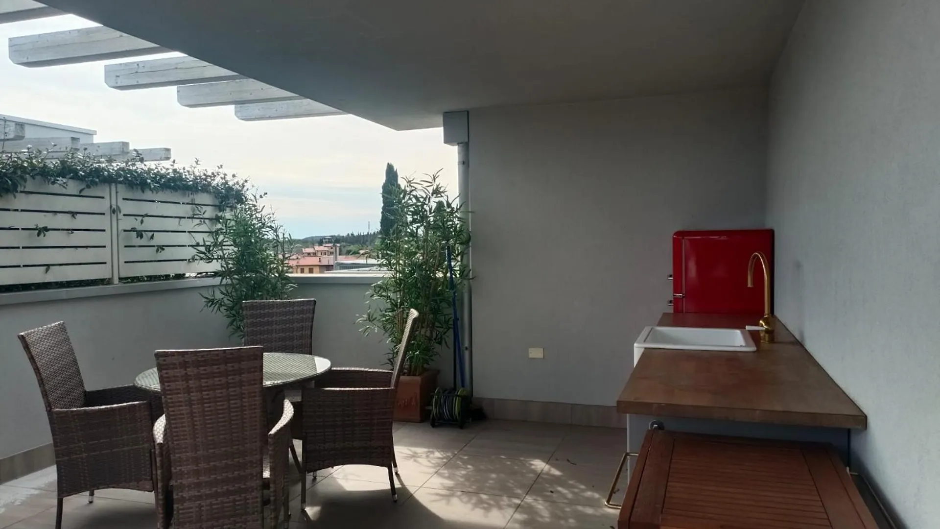 The Terrace On The Lake - Apartment With Pool Peschiera del Garda