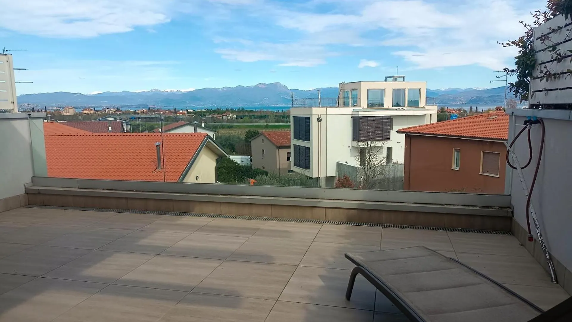 The Terrace On The Lake - Apartment With Pool Peschiera del Garda
